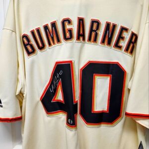 Madison Bumgarner, #40, signed SF Giants jersey